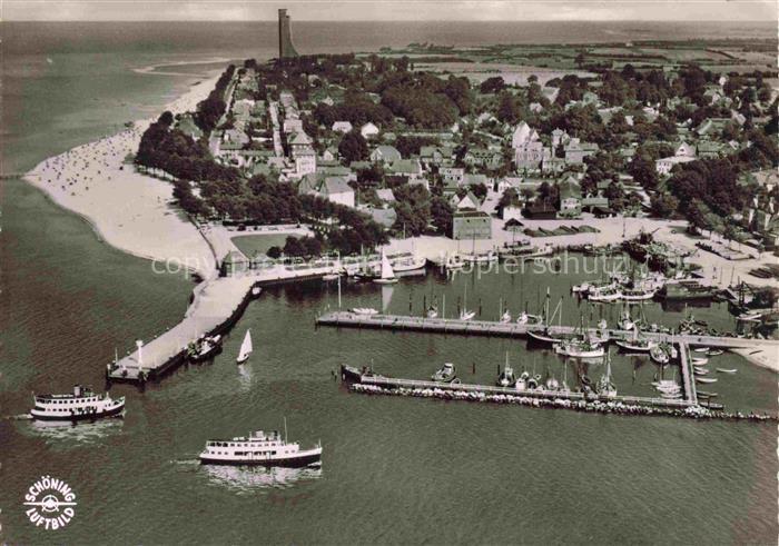 LABOE Ostseebad Fliegeraufnahme mit Marine Ehrenmal und Hafen