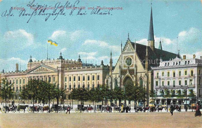 LEIPZIG Sachsen Augustusplatz mit Universitaet und Paulinerkirche