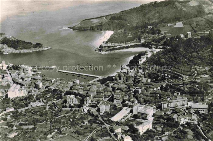 Lequeitio Lekeitio Pais Vasco ES Vista aereo parcial Isla de San Nicolas