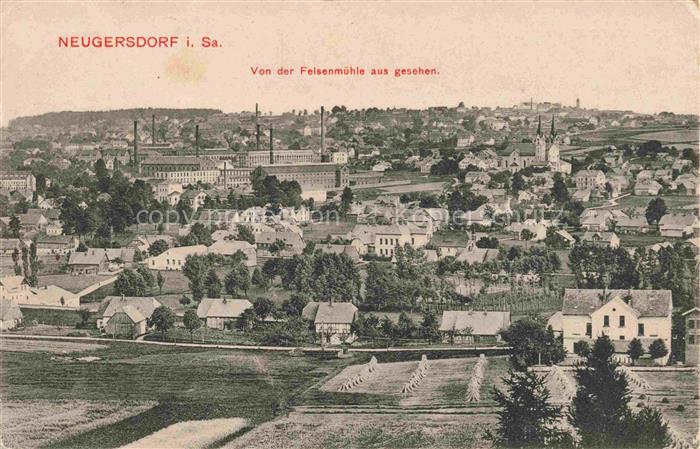 NEUGERSDORF  Sachsen Von der Felsenmuehle aus gesehen