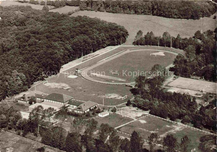 Hoessen Westerstede Ammerland Niedersachsen Sportanlage mit Bezirkssportschule u
