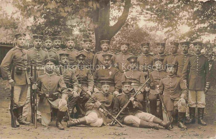 FRANKFURT ODER Soldaten Gruppenaufnahme