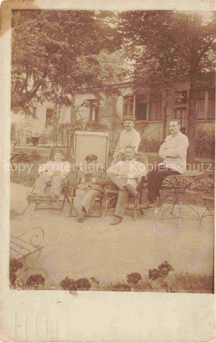 FRANKFURT AM MAIN Soldaten beim Relaxen