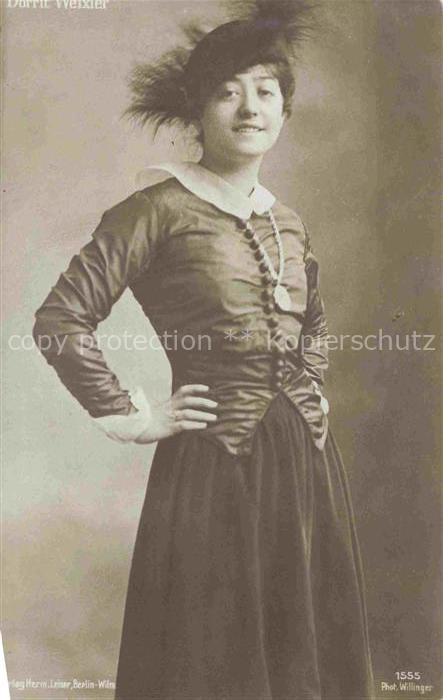 Foto Willinger Nr. 1555 Berlin Hutmode Dorrit Weixler