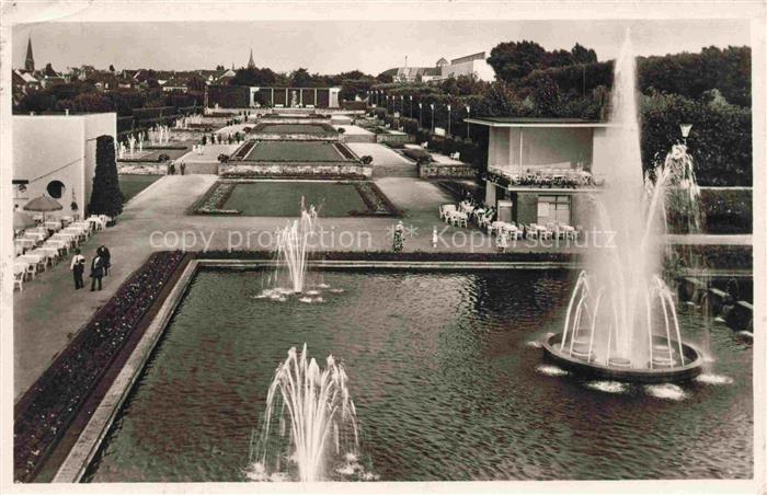 Grugapark GRUGA Ausstellungspark EssEN Ruhr Farbenterrasse Leuchtfontoene