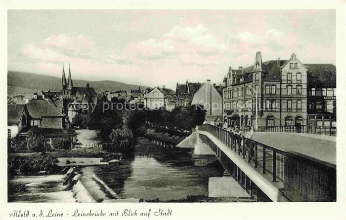 Alfeld Leine Hildesheim Leinebruecke mit Blick auf die Stadt