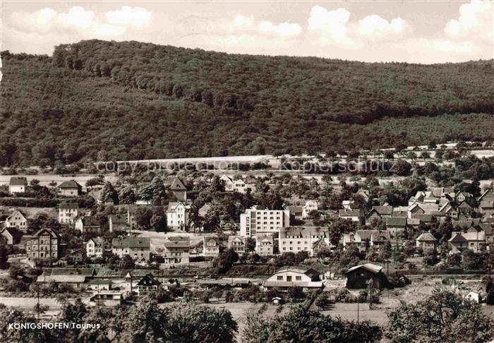 Koenigshofen Niedernhausen Taunus Hessen Panorama Ansicht mit Haus St. Michael