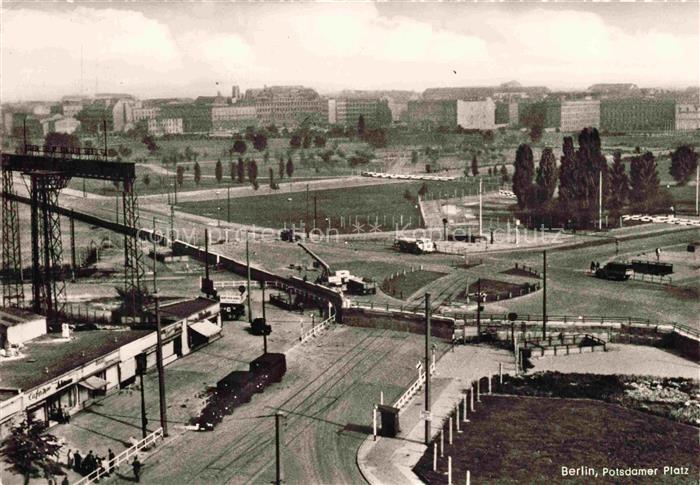 BERLIN  CITY Postdamer Platz Mauer