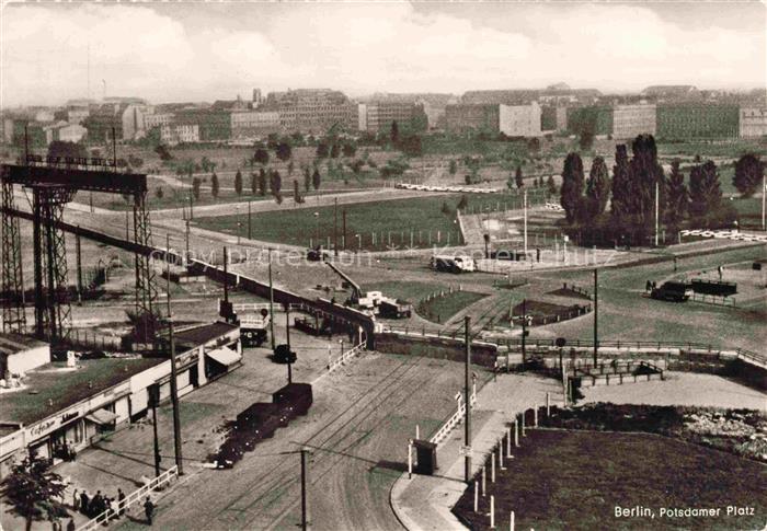 BERLIN  CITY Postdamer Platz Mauer