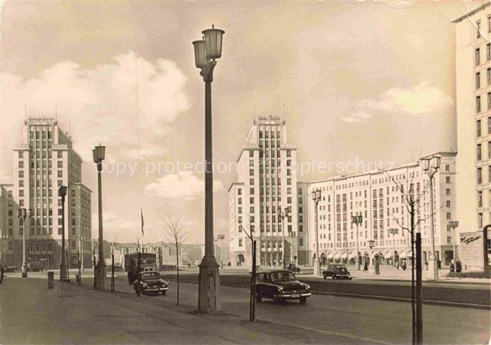 BERLIN  CITY Hochhaeuser am Strausberger Platz