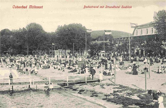 Moeltenort Heikendorf Schleswig-Holstein Badestrand mit Strandhotel Seeblick