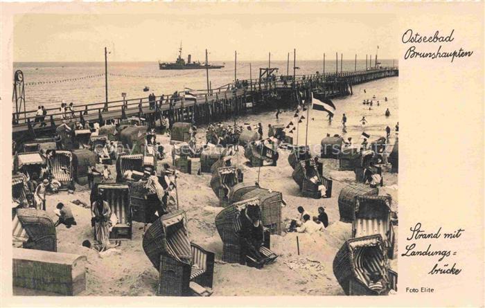 BRUNSHAUPTEN KueHLUNGSBORN Ostseebad Strand mit Landungsbruecke