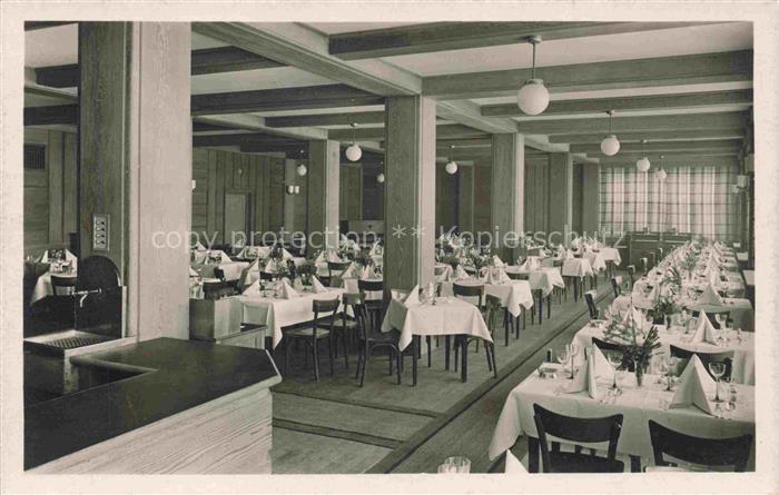 GARMISCH-PARTENKIRCHEN Bayern Bayerische Zugspitzbahn Speisesaal im Sporthotel S