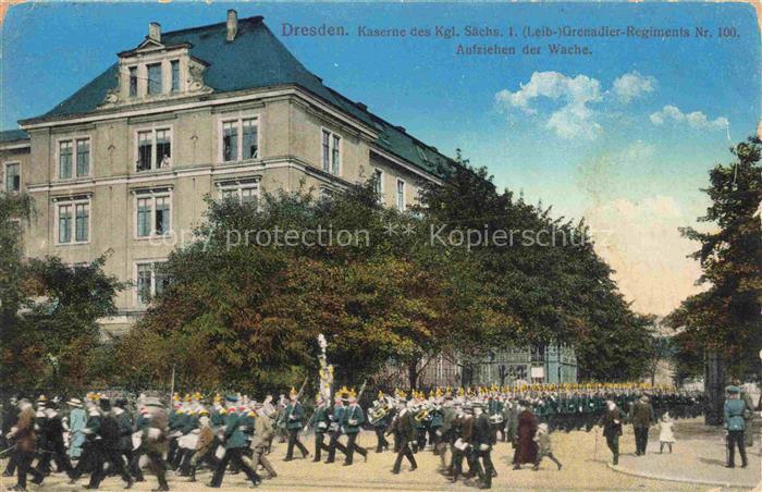 DRESDEN Elbe Kaserne des Kgl. Saechs. I. Grenadier-Regiments Nr. 100 Aufziehen d