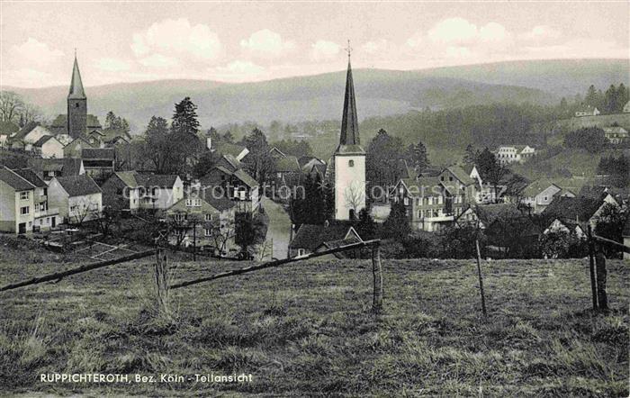 Ruppichteroth Rhein-Sieg-Kreis NRW Teilansicht mit Kirche