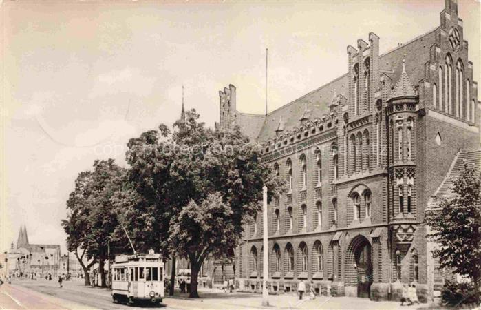 FRANKFURT ODER Hauptpostgebaeude am Zehmeplatz Strassenbahn