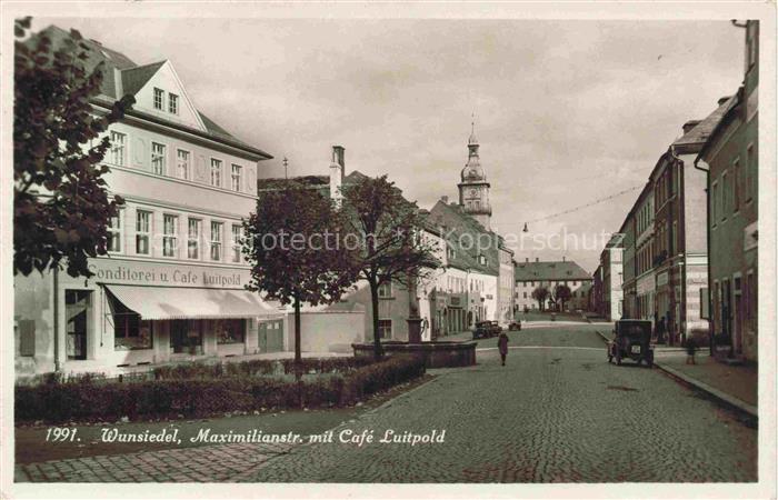 Wunsiedel Maximilianstrasse mit Café Luitpold