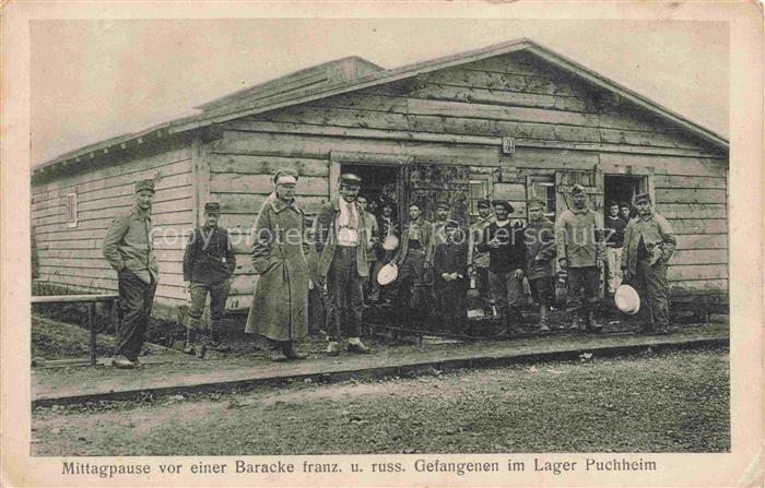 Puchheim  Lager Fuerstenfeldbruck Oberbayern Mittagpause vor einer Baracke franz