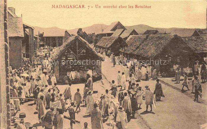 Madagascar Madagaskar Un marché chez les Betsiléos