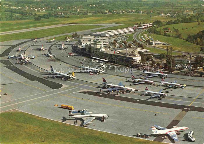 Flughafen Airport Aeroporto Zuerich Schweiz Swissair