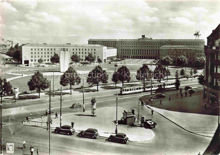 STRAssENBAHN Tramway-- Platz der Luftbruecke
