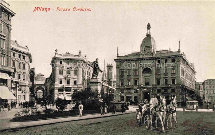 MILANO Mailand IT Piazza Cordusio Monumento