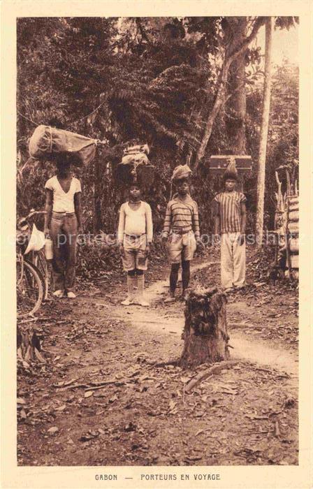 Gabon Gabun Porteurs en voyage