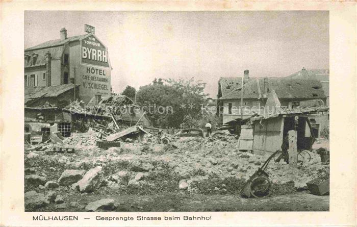 Muelhausen Elsass Gesprengte Strasse beim Bahnhof
