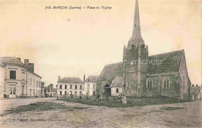 Marcon-sur-le-Loire LA FLECHE 72 Sarthe Place de l'Eglise