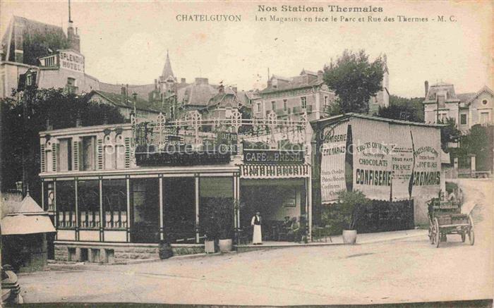 Chatelguyon Chatel-Guyon 63 Puy-de-Dome Les magasins en face le parc et Rue des