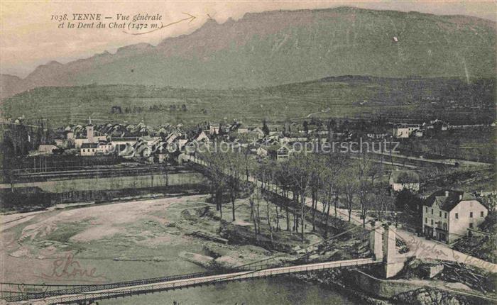 Yenne Chambery 73 Savoie Vue générale aérienne et la Dent du Chat Alpes