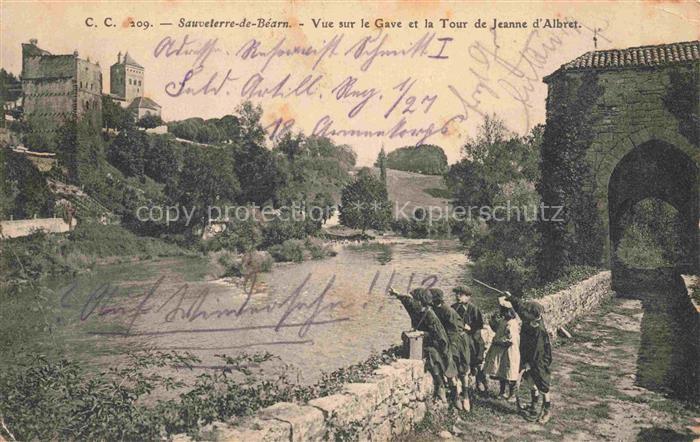 Sauveterre-de-Bearn Oloron-Sainte-Marie 64 Pyrenees-Atlantiques Vue sur le Gave