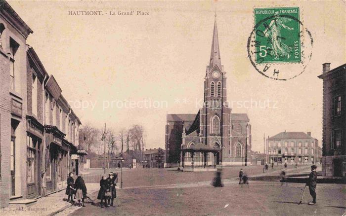 Hautmont Avesnes-sur-Helpe 59 Nord La Grande Place Eglise