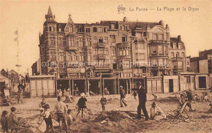 LA PANNE  De Panne Belgie La plage et la digue