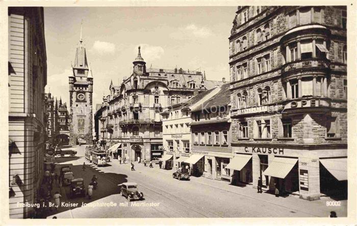 FREIBURG Breisgau BW Kaiser Joseph-Strasse mit Martinstor
