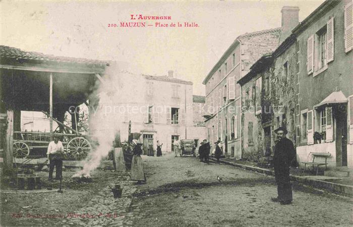 Mauzun Clermont-Ferrand 63 Puy-de-Dome Place de la Halle