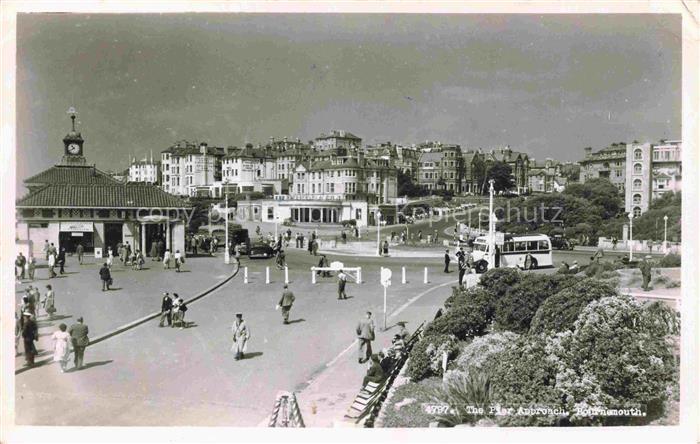 BOURNEMOUTH UK The pier approach