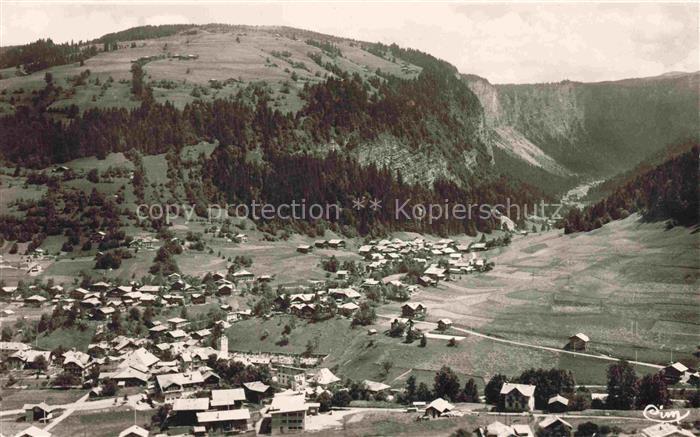 Morzine Thonon-les-Bains 74 Haute-Savoie Vue générale Echappée sur la Vallée des