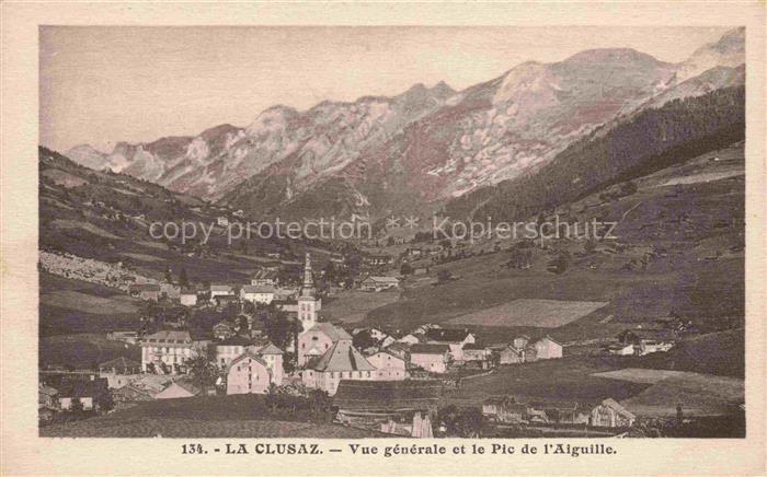 La Clusaz ANNECY 74 Haute-Savoie Vue générale et Pic de l'Aiguille Alpes