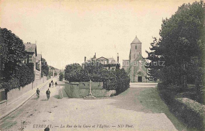 ETRETAT LE HAVRE 76 Seine-Maritime Avenue de la Gare et l'église