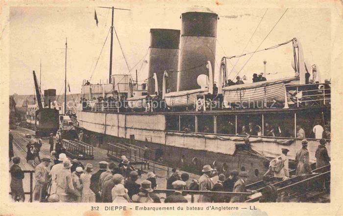 DIEPPE 76 Seine-Maritime Embarquement du Bateau d'Angleterre
