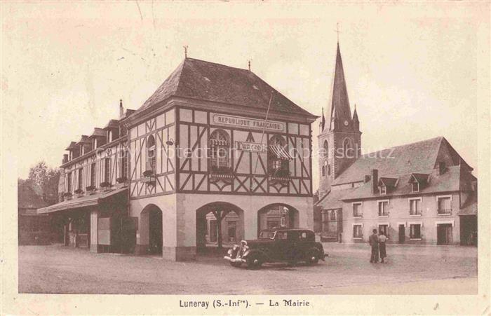 Luneray DIEPPE 76 Seine-Maritime La Mairie et l'église
