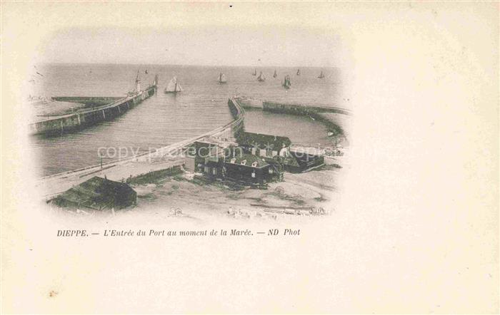 DIEPPE 76 Seine-Maritime Entrée du port au moment de la marée