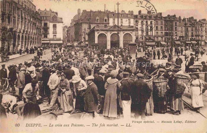 DIEPPE 76 Seine-Maritime Marché la criée aux poissons