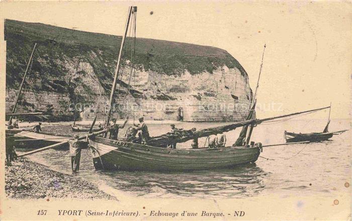 Yport LE HAVRE 76 Seine-Maritime Echouage d'une barque