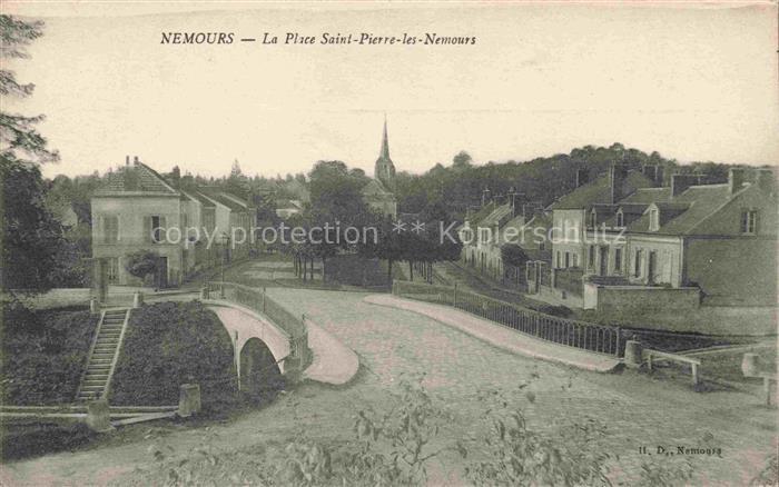 Nemours  Fontainebleau 77 Seine-et-Marne Place Saint-Pierre-les-Nemours