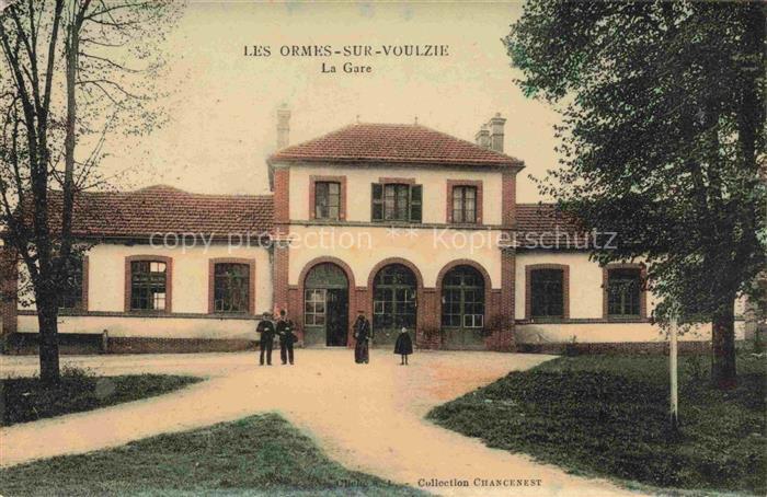 Les Ormes-sur-Voulzie PROVINS 77 Seine-et-Marne La gare Bahnhof