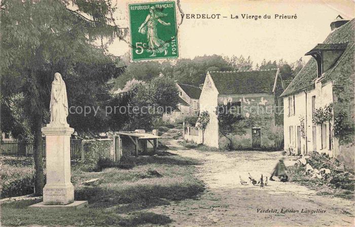 Verdelot PROVINS 77 Seine-et-Marne La Vierge du Prieuré Monument
