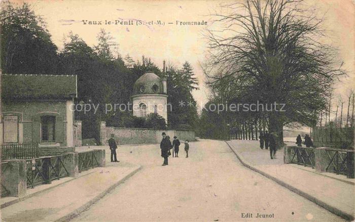 Vaux-le-Penil MELUN 77 Seine-et-Marne Promenade franchise militaire