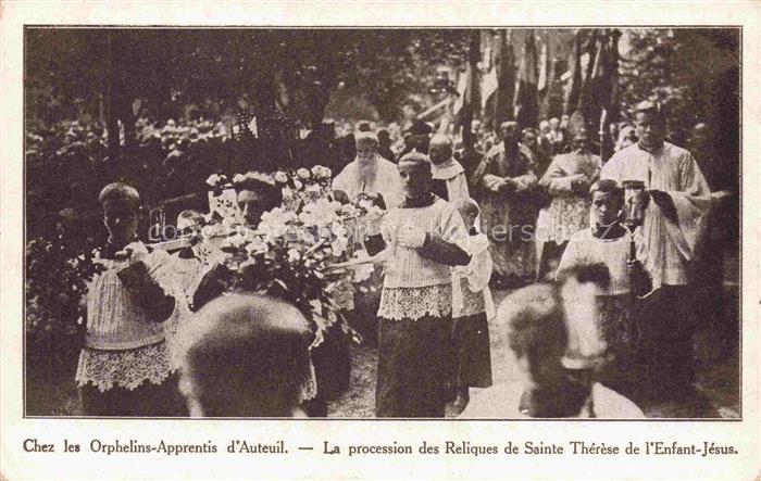 Auteuil  Rambouillet 78 Yvelines Procession des Reliques de Sainte Thérèse de l'